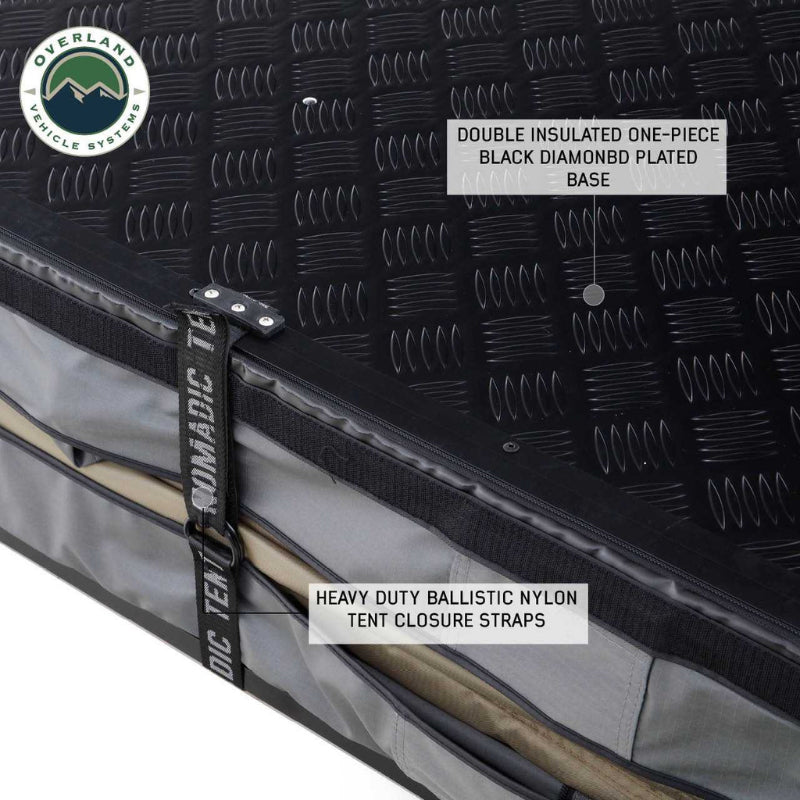 Overland Vehicle Systems 18339936 Nomadic 3 Extended Roof Top Tent