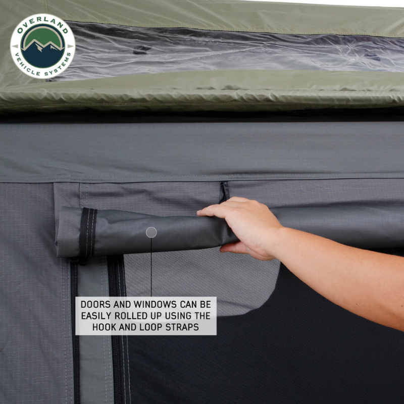 Overland Vehicle Systems 18339936 Nomadic 3 Extended Roof Top Tent