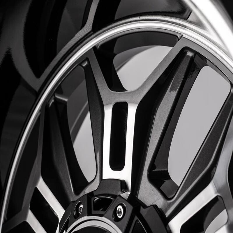 Toyota Tacoma 17''X9'' Gloss Black Wheels 2000-2015 Grid Wheels GD1117090027S1578 With Double Dark Tinted Lip
